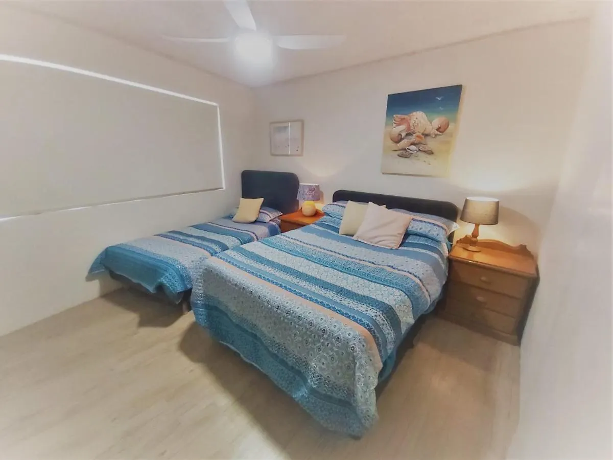 Διαμέρισμα Moondara Unit 2 21 Bulcock Beach Esplanade Bulcock Beach Καλούντρα Αυστραλία